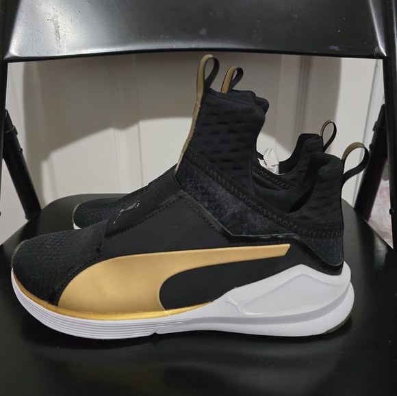 Puma Fierce Black- Gold shoes Used once - Picture 4 of 6